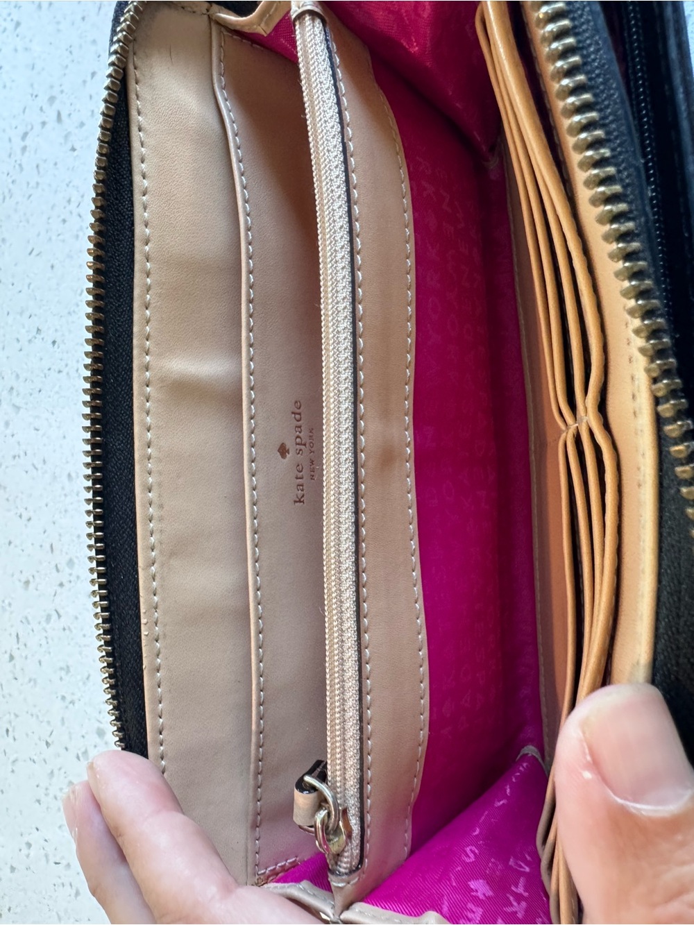 kate spade black pebbled leather wristlet wallet - Picture 4 of 5
